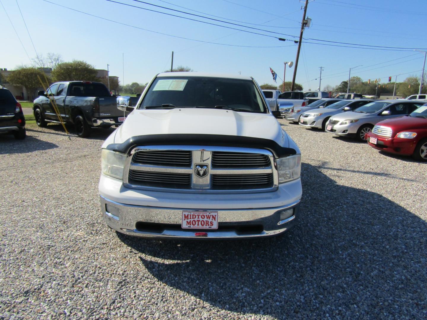 2011 White Dodge Ram 1500 SLT Crew Cab 2WD (1D7RB1CT3BS) with an 5.7L V8 OHV 16V engine, Automatic transmission, located at 15016 S Hwy 231, Midland City, AL, 36350, (334) 983-3001, 31.306210, -85.495277 - Photo#1